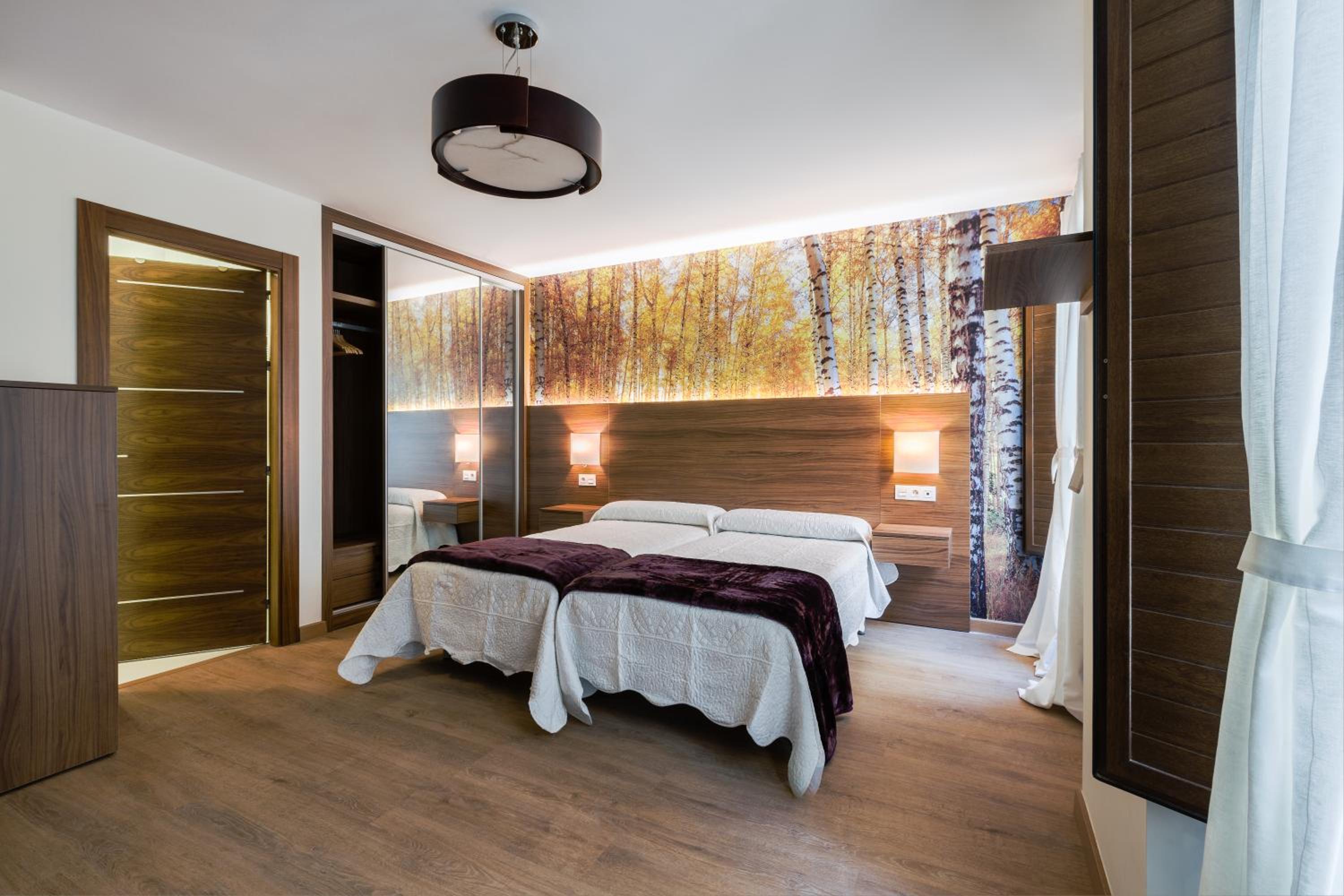 Room, Twin Beds