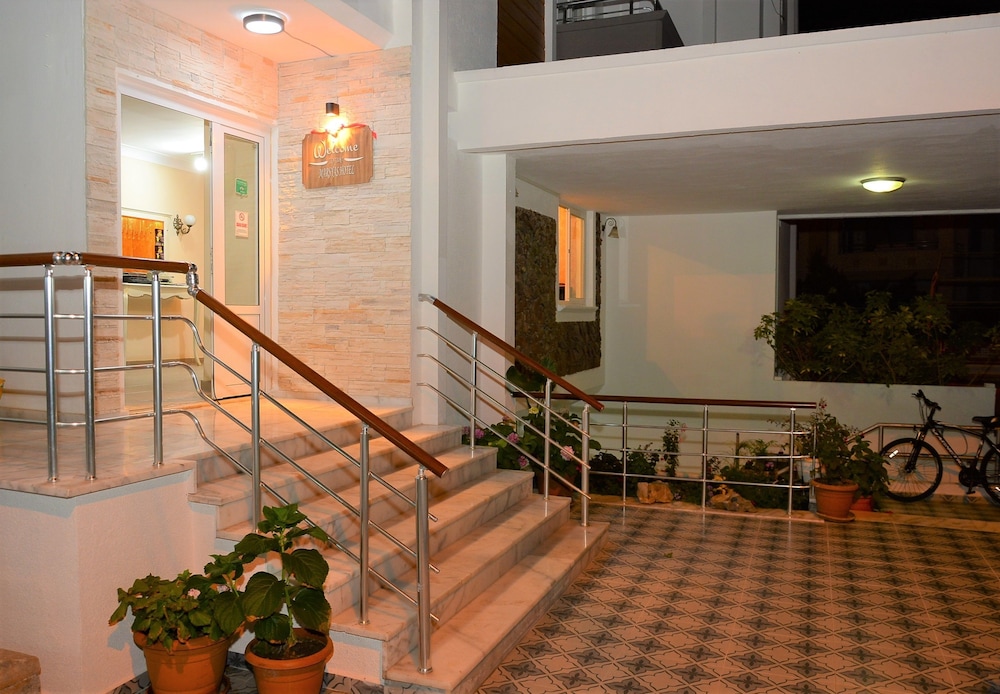 Marsyas Hotel 31/44