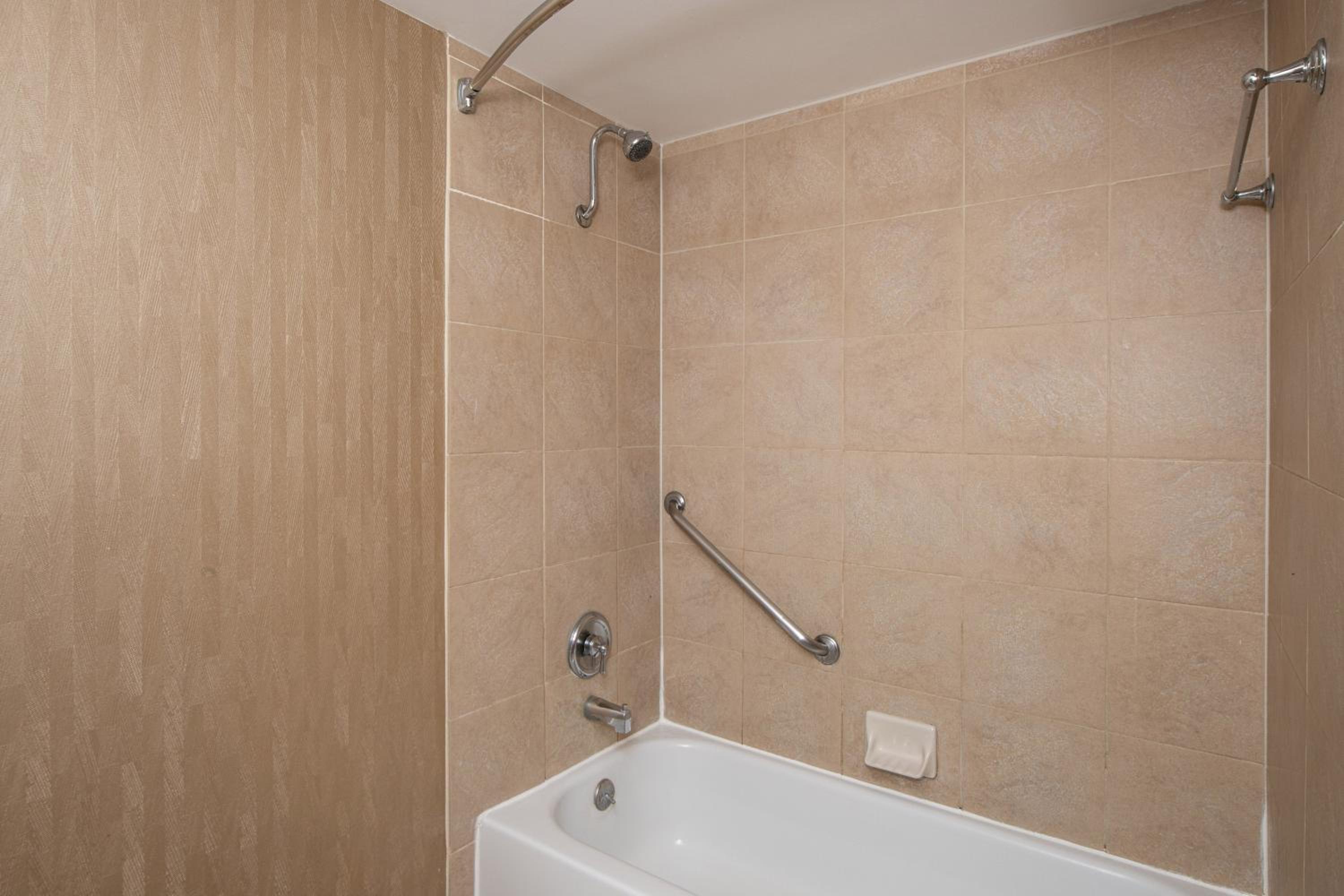 Pure, Wellness, King Bed، Sheraton Mission Valley San Diego 9/10