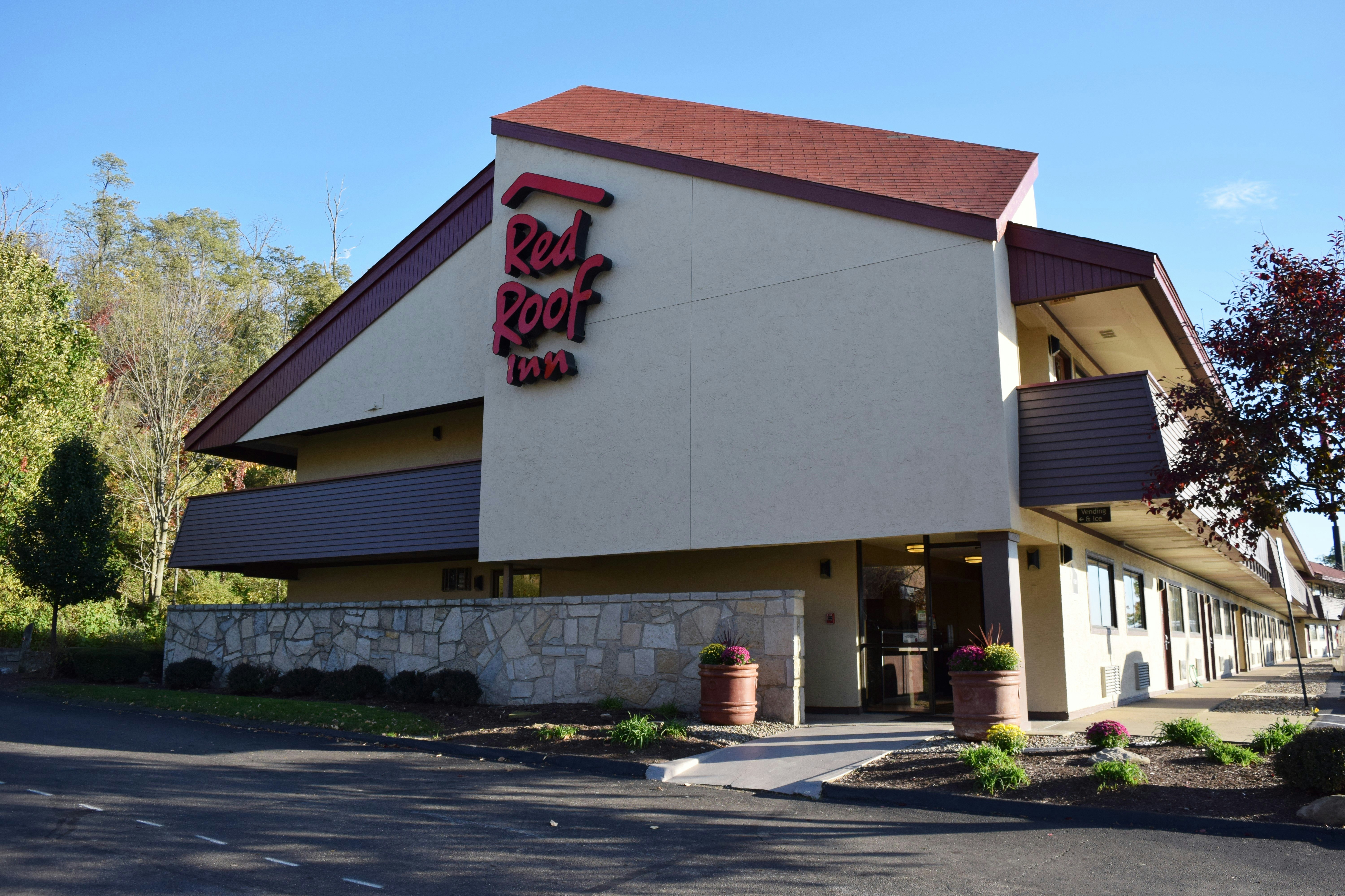 Red Roof Inn St Clairsville - Wheeling West 3/22
