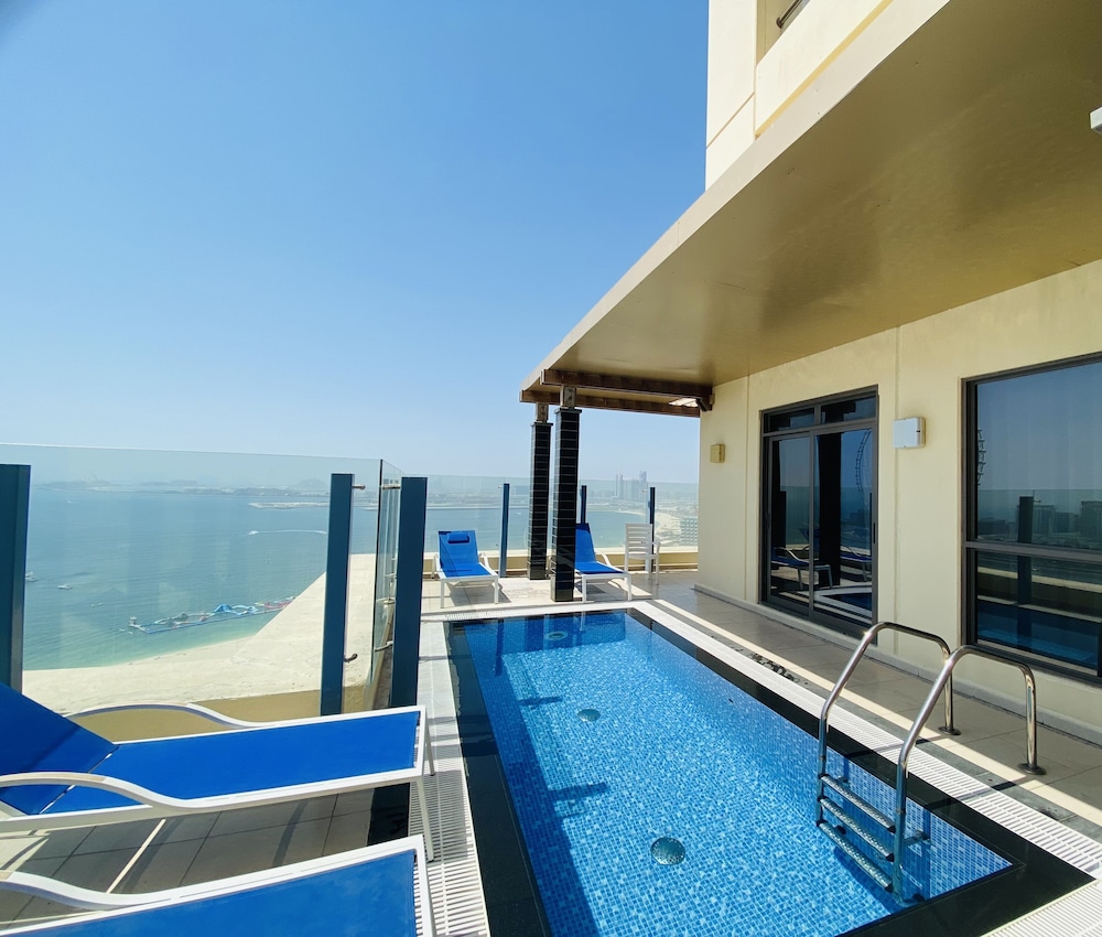 swimming pool spa