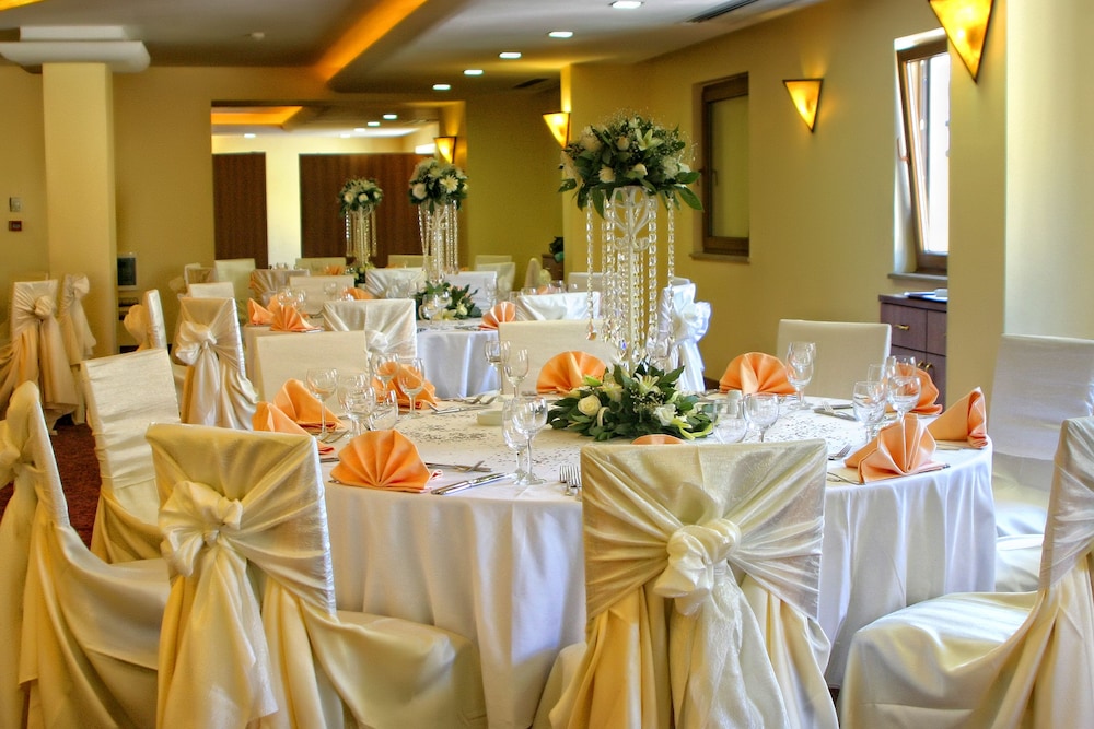 USTA PARK HOTEL 37/50