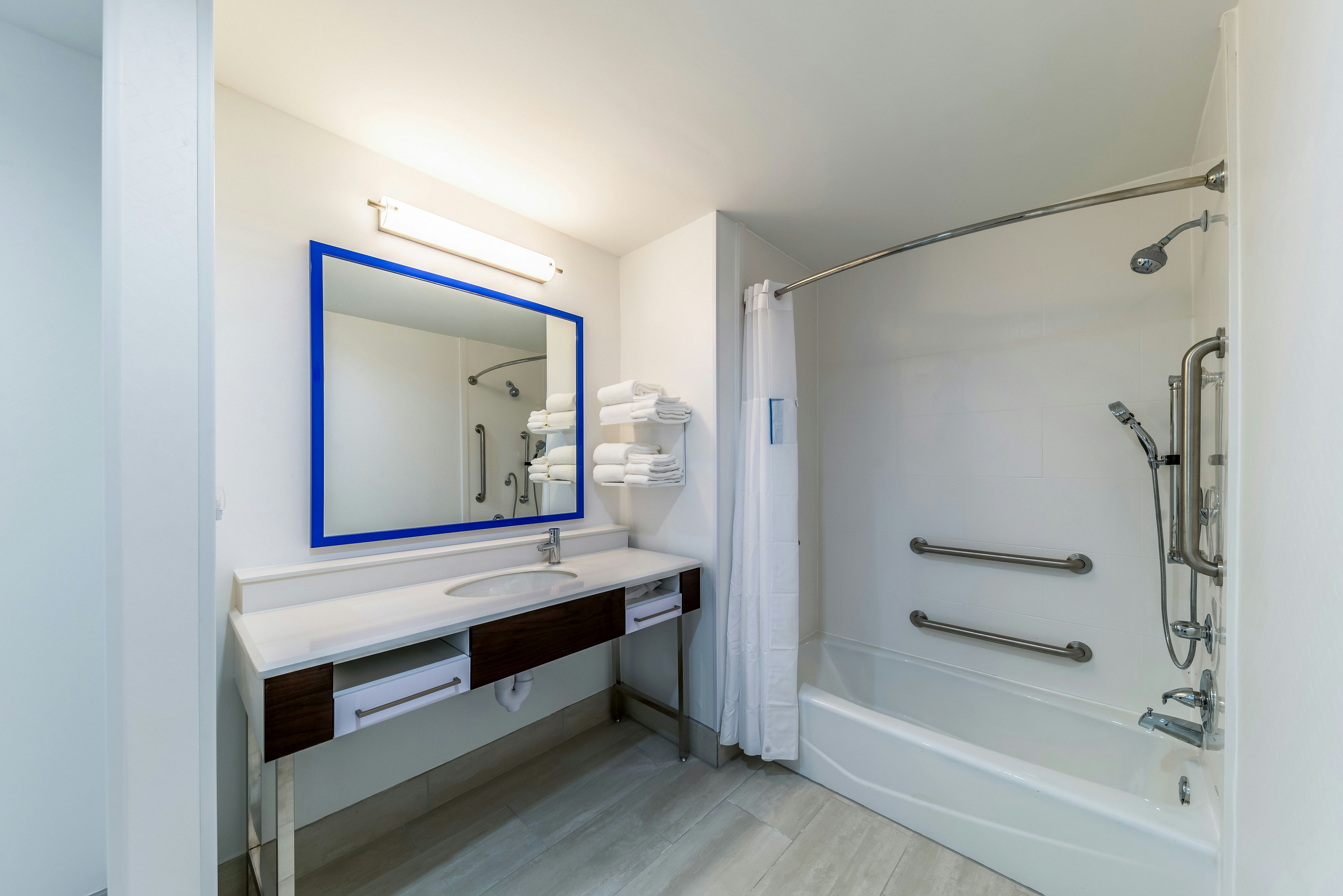 Hampton Inn Suites Pryor Ok 40/40
