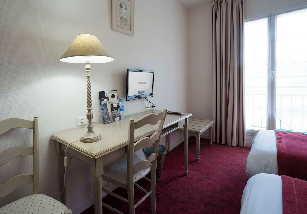 Brit Hotel Nogent Le Rotrou Hotel Du Perche 37/44