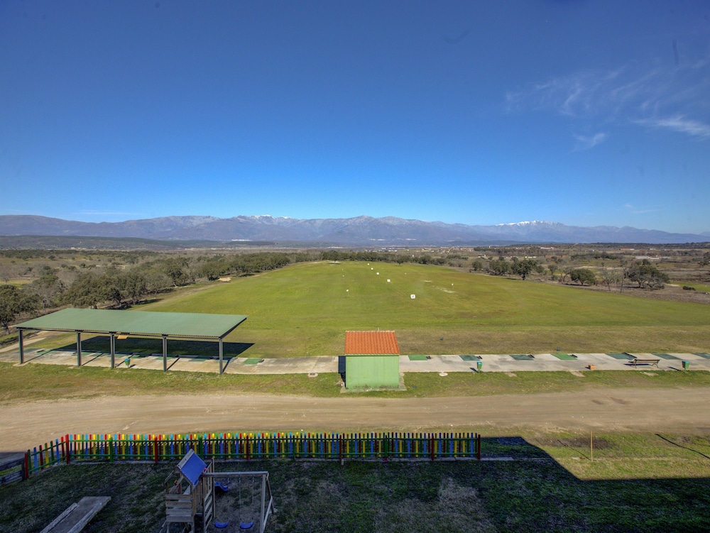 Hospedium Valles de Gredos Golf 36/50