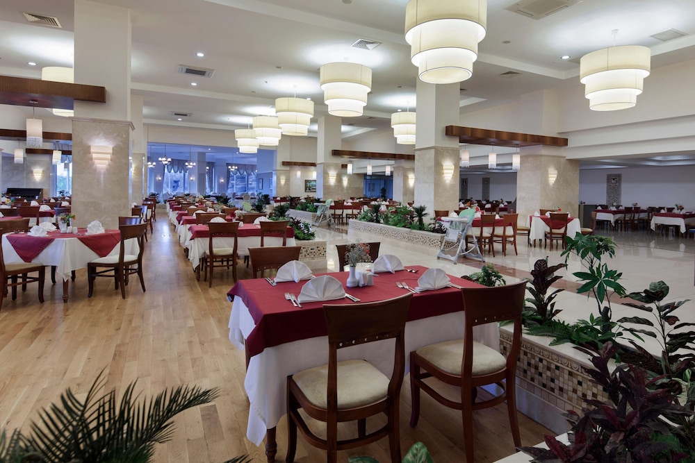 Saphir Resort Spa Hotel 33/48