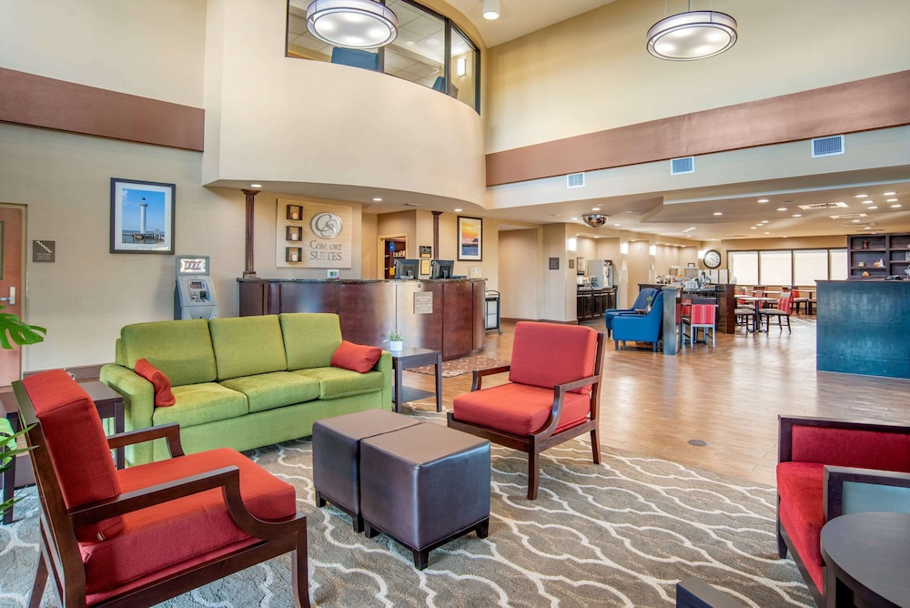 Comfort Suites Gulfport Central, MS 36/49