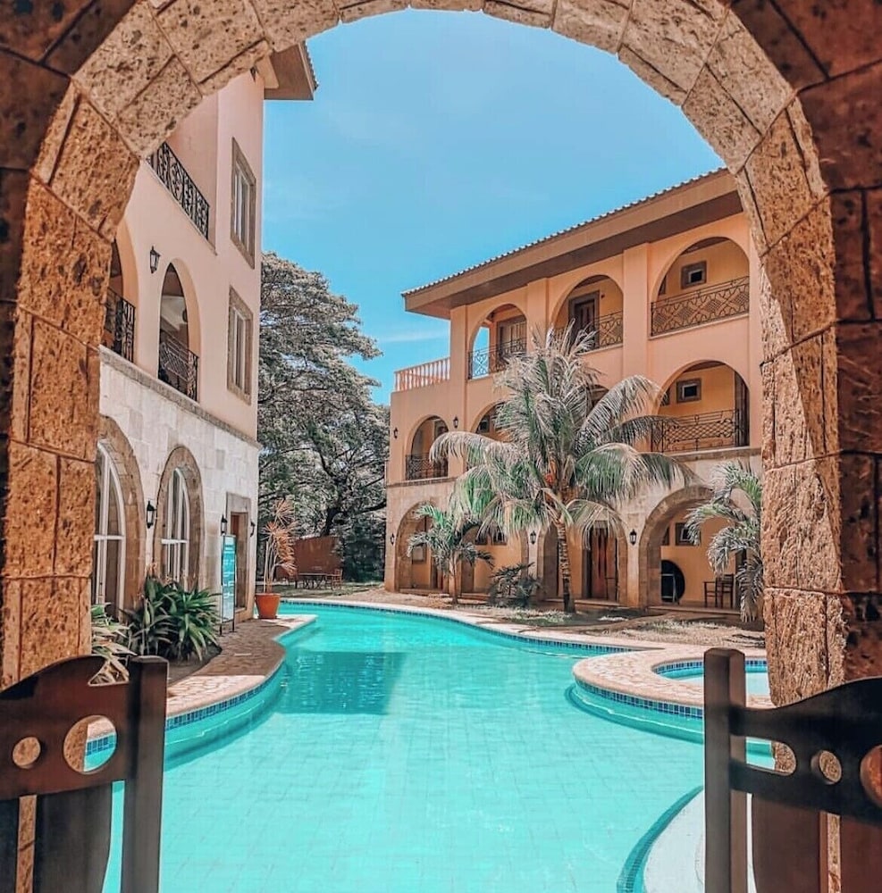 Corto Del Mar Hotel 53/61