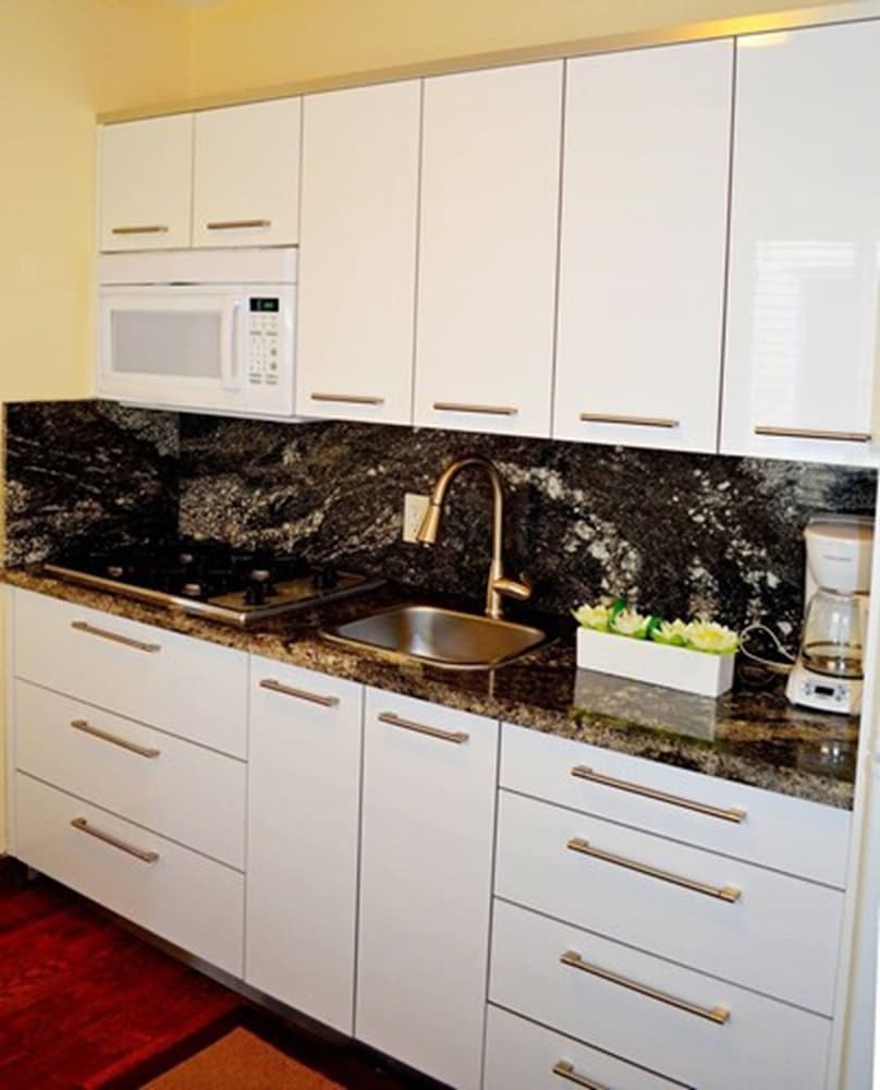 Ocean Drive Villas 8/50