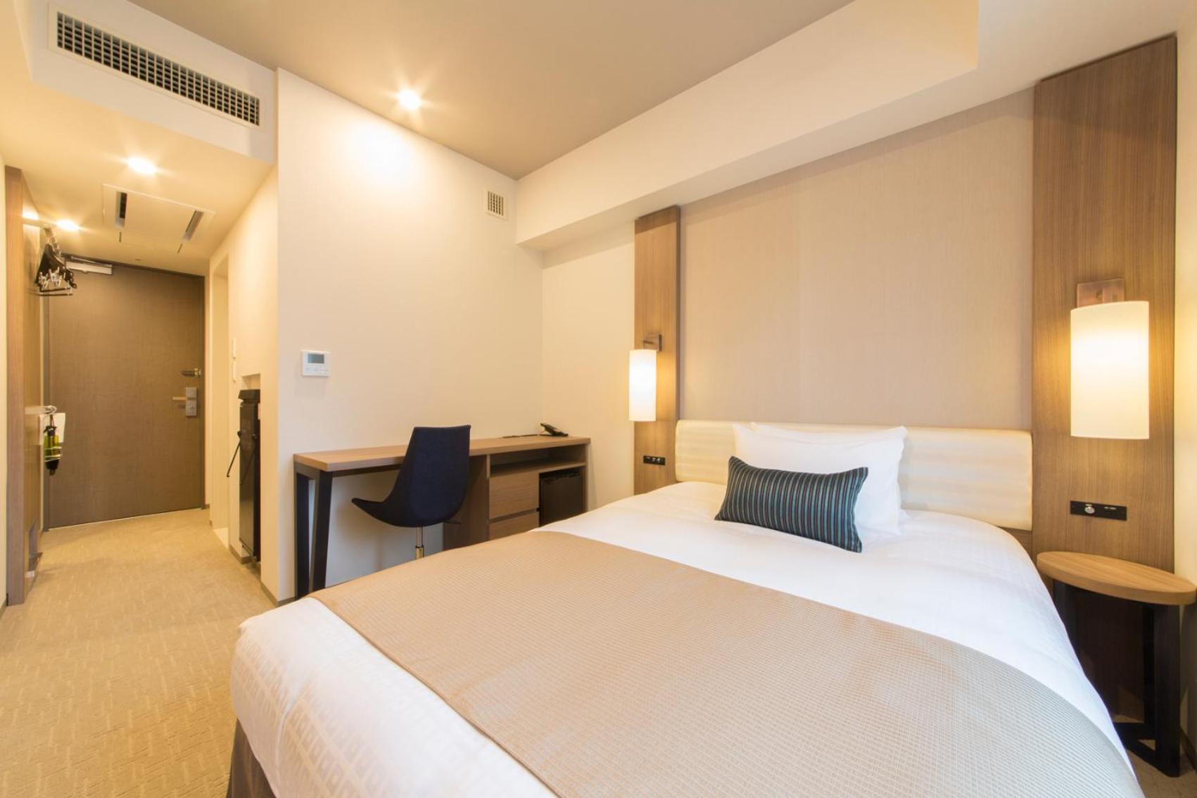 MODERATE DOUBLE ROOM WITH SMALL DOUBLE BED