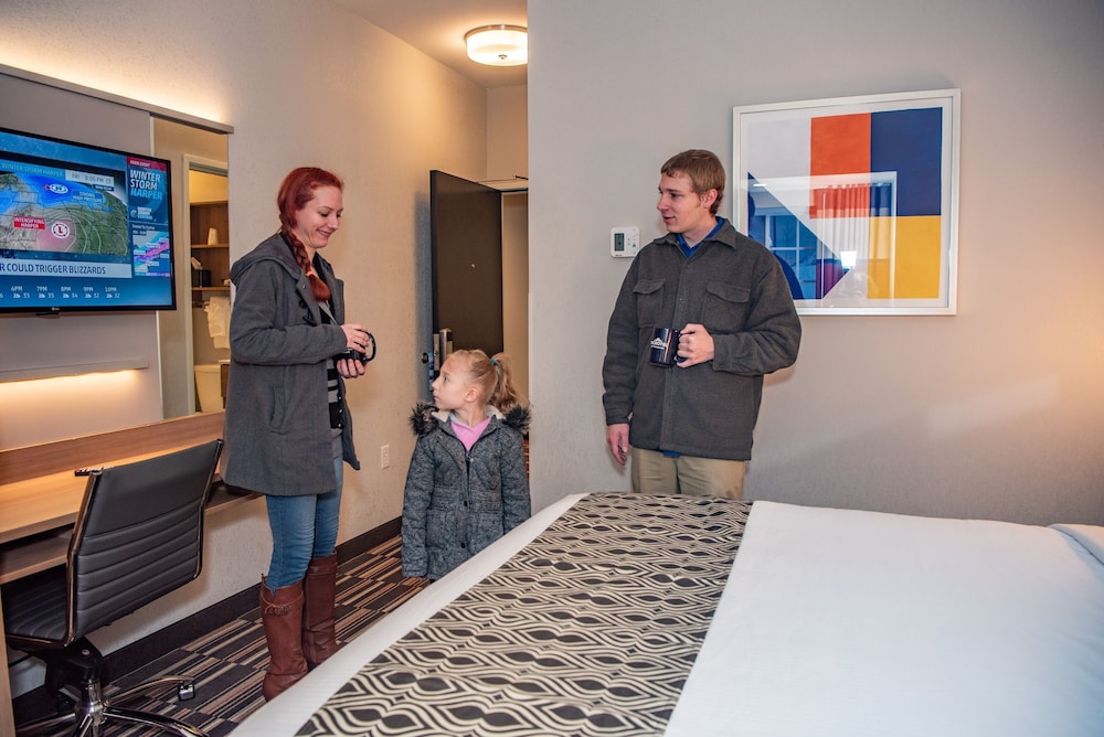 Microtel Inn And Suites By Wyndham Carlisle 11/60