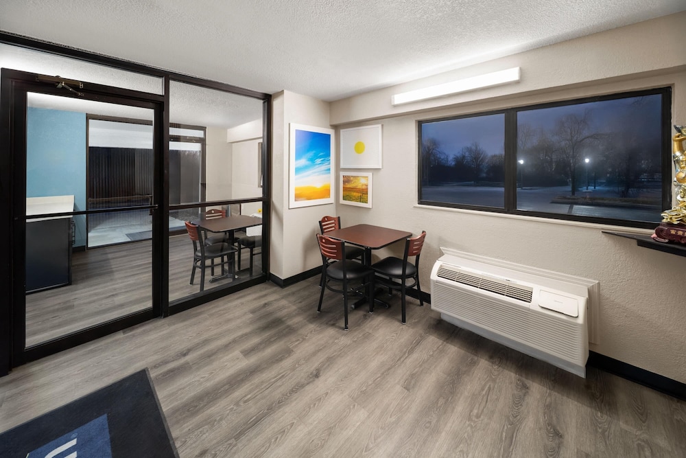 Days Inn by Wyndham Kansas City Northeast 45/65