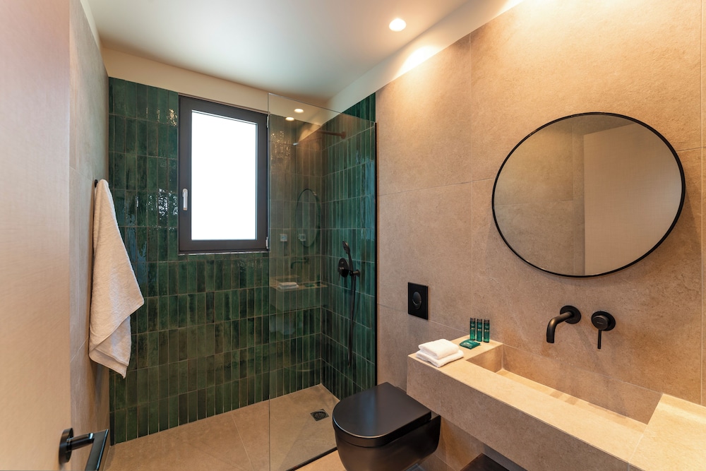 1 BEDROOM, SIGNATURE, SUITE