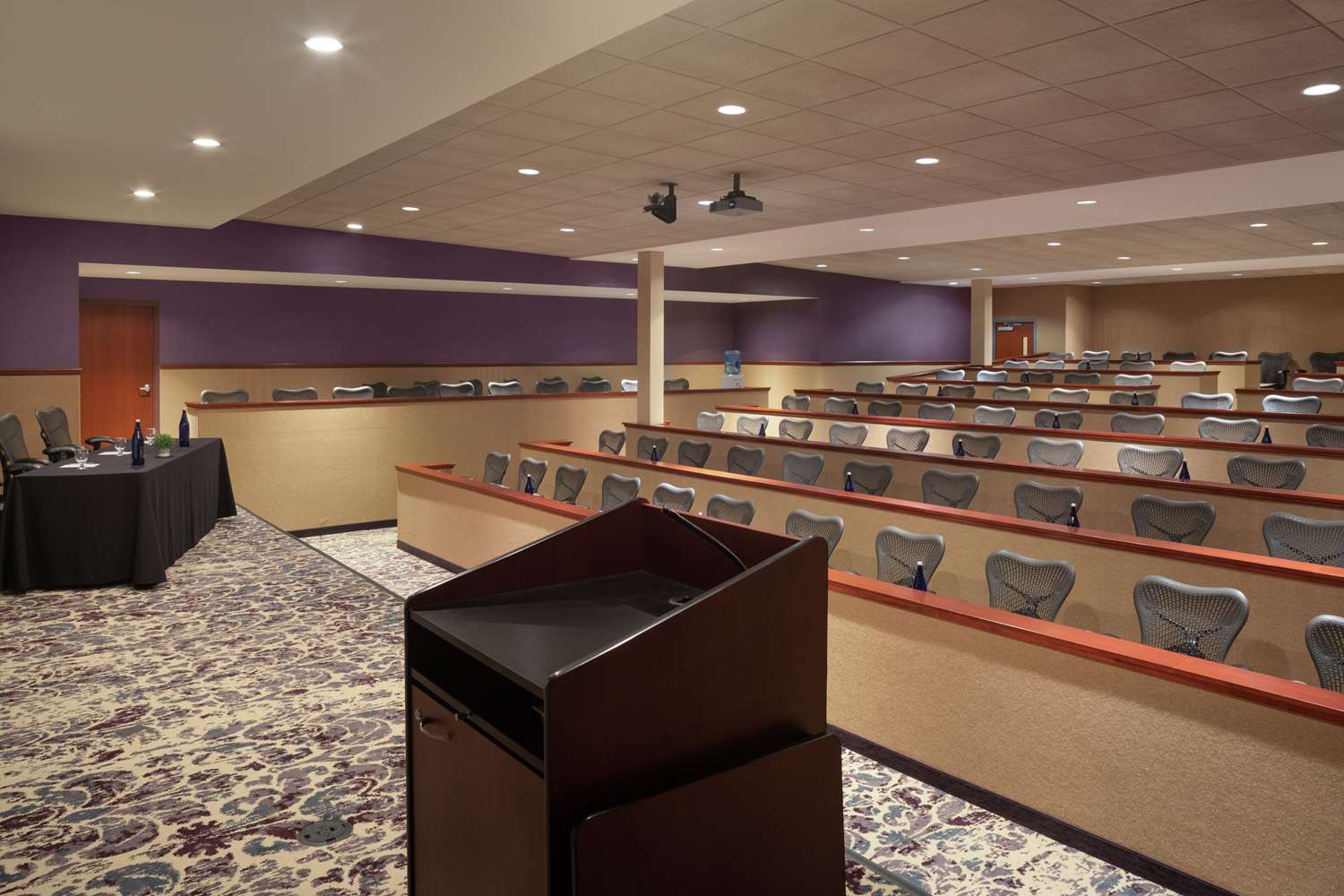 Hilton Garden Inn Troy 14/15