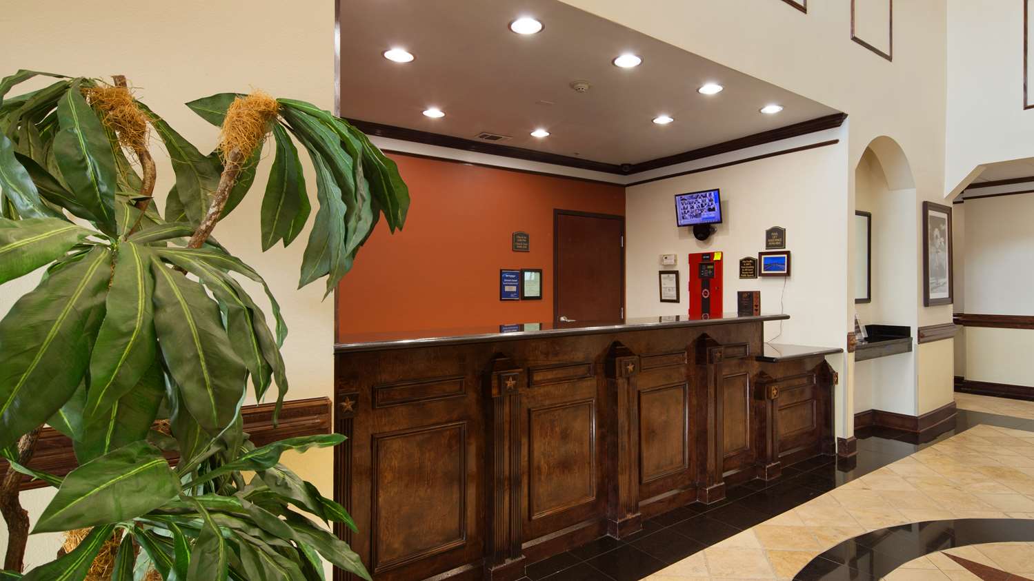 Best Western Lone Star Inn 4/30