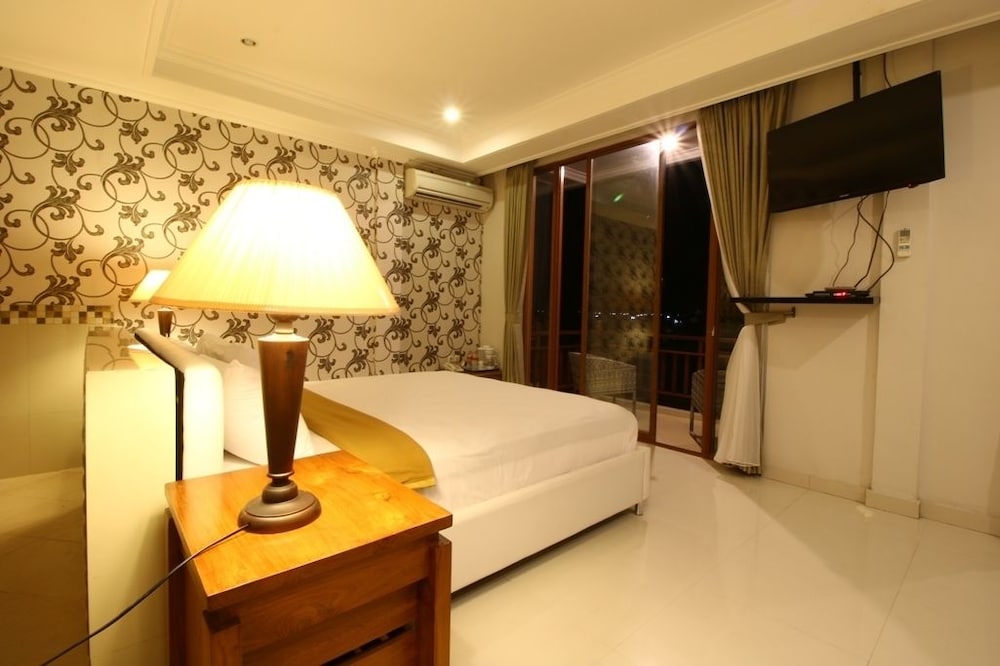 Hotel Wahyu Dana 17/46