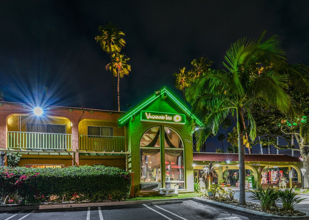 Vagabond Inn Costa Mesa 44/48