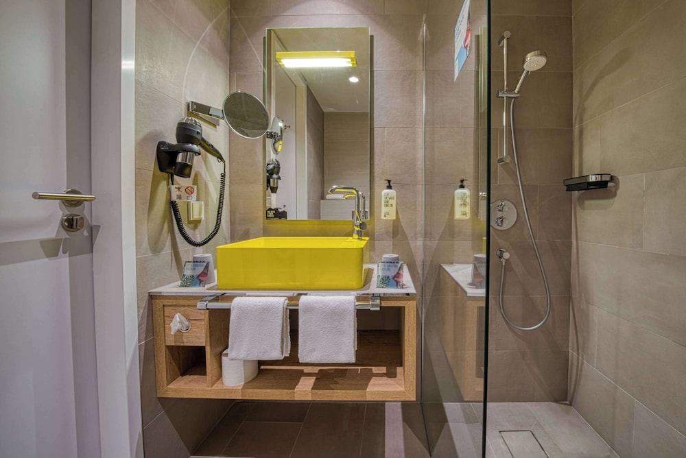 Vienna House Easy by Wyndham Amsterdam Airport 56/58