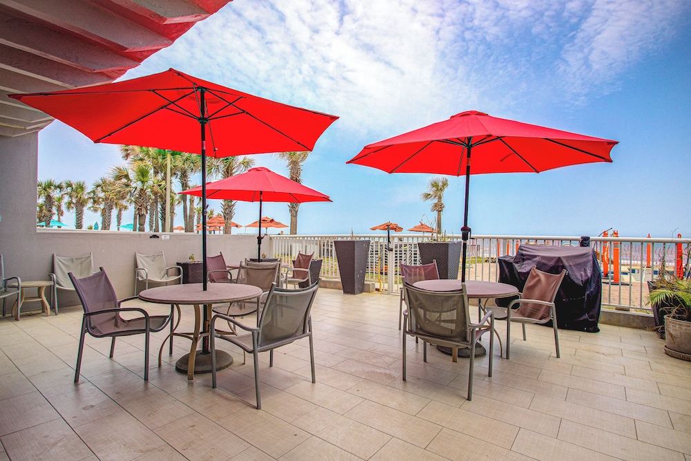 Beach House Inn 33/50