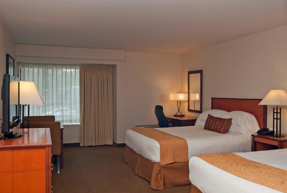 Best Western Plus Hood River Inn 40/80