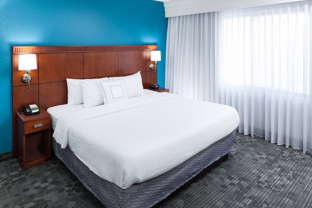 Courtyard by Marriott Hattiesburg 7/42