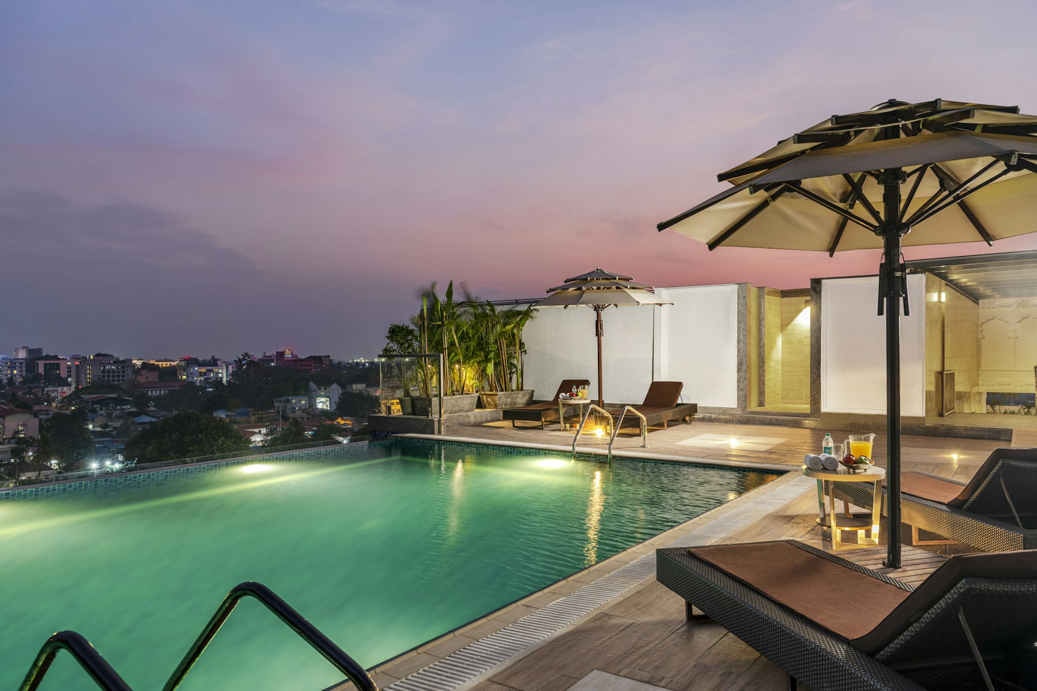Vivanta Thiruvananthapuram 65/68