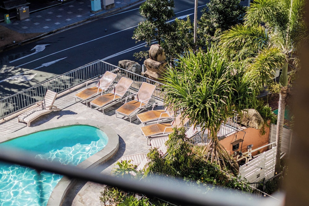 Bunk Backpackers Surfers Paradise Hostel 72/76