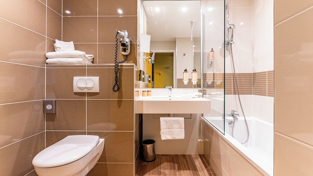 Mercure Beaune Centre 46/47