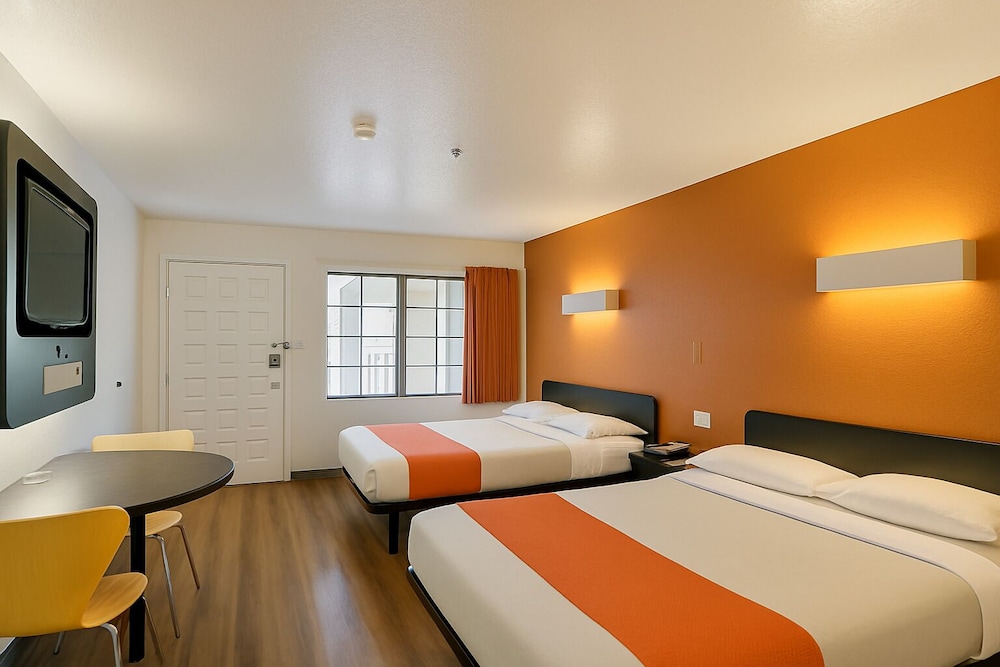 Motel6 Thousand Oaks, CA 35/49