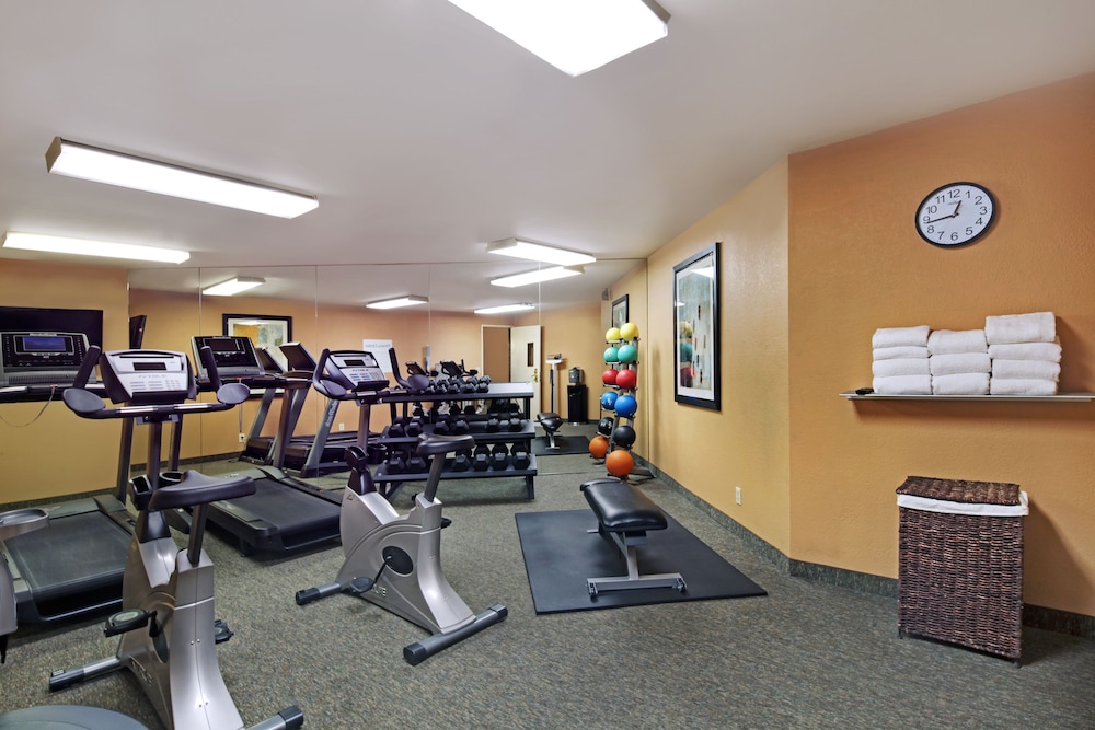 Holiday Inn Express Port Hueneme 19/38