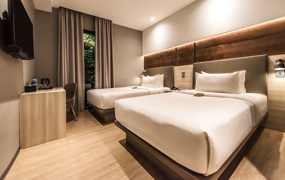 Superior, Twin Beds