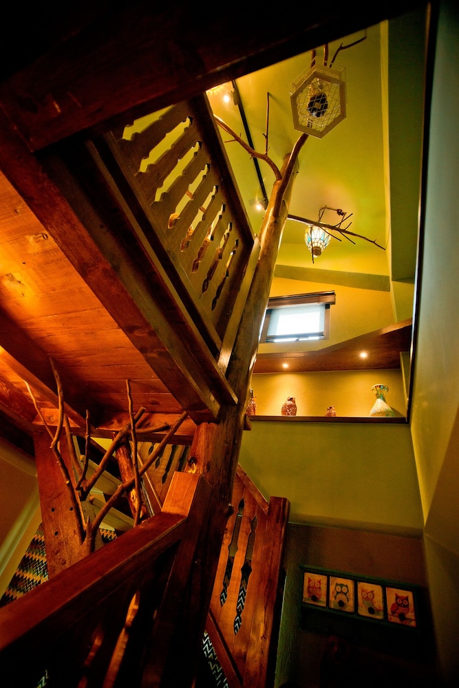 Kaho Hotel 30/50