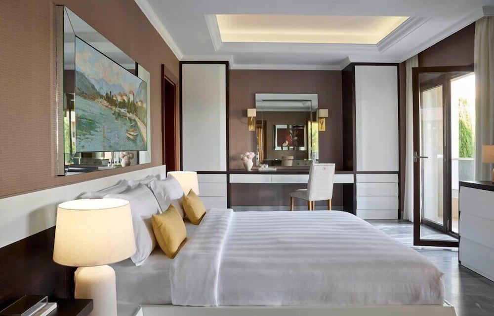 Apollon, Suite, King and Queen Bed, Sofa