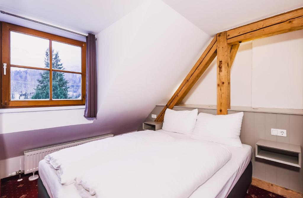 Room at Kitz Residenz Kaprun by Alpin Rentals, KAPRUN