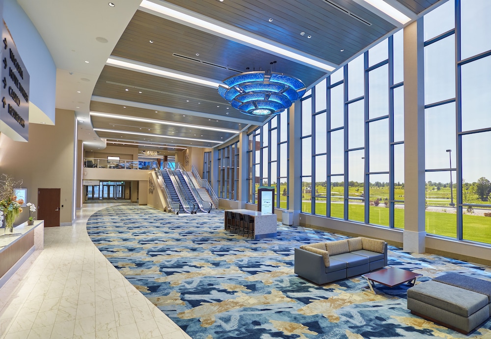 Mystic Lake Casino Hotel 38/62