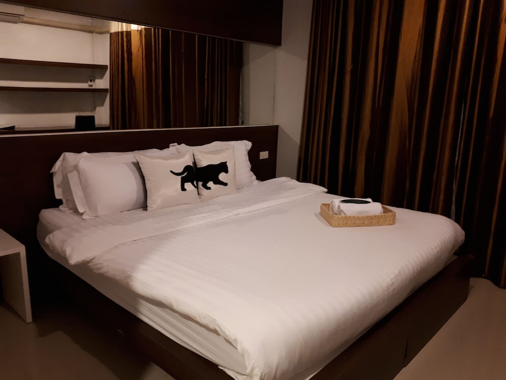 Bed By City Surawong-Patpong 12/34