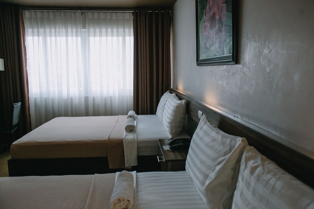 Leope Hotel 28/45