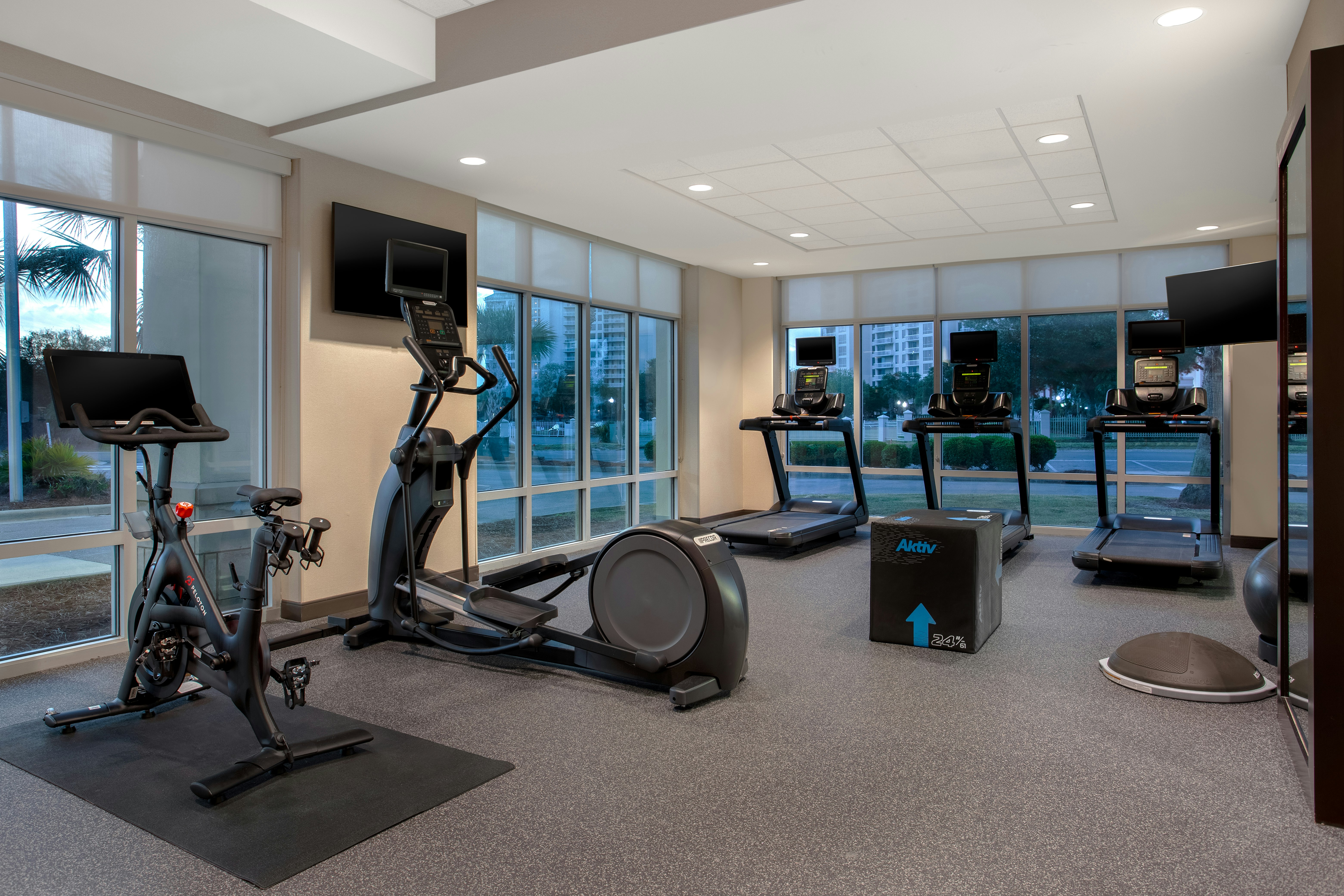 Home2 Suites By Hilton Destin Fl 35/63