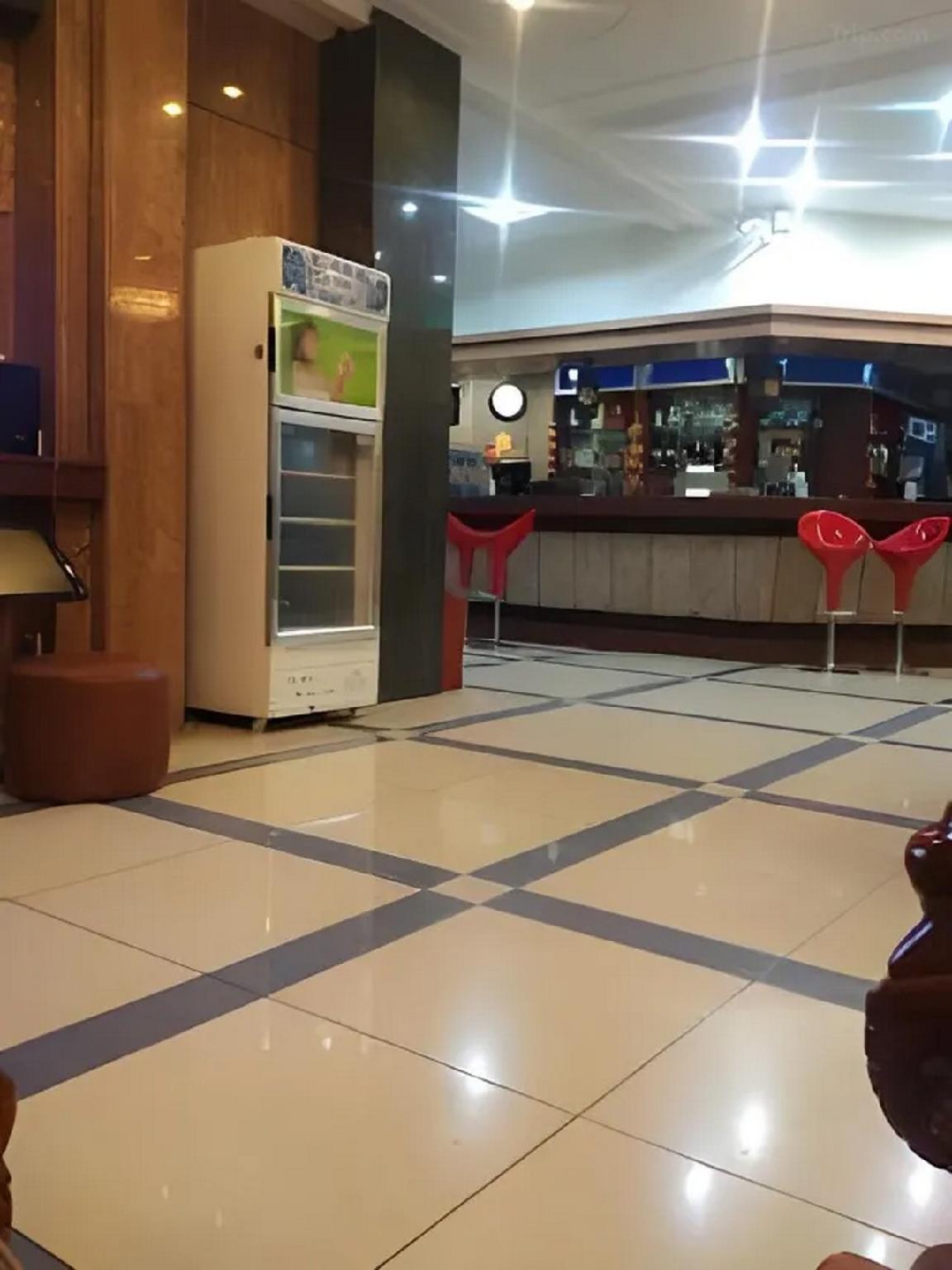 Golden Gate Hotel Abuja 16/18