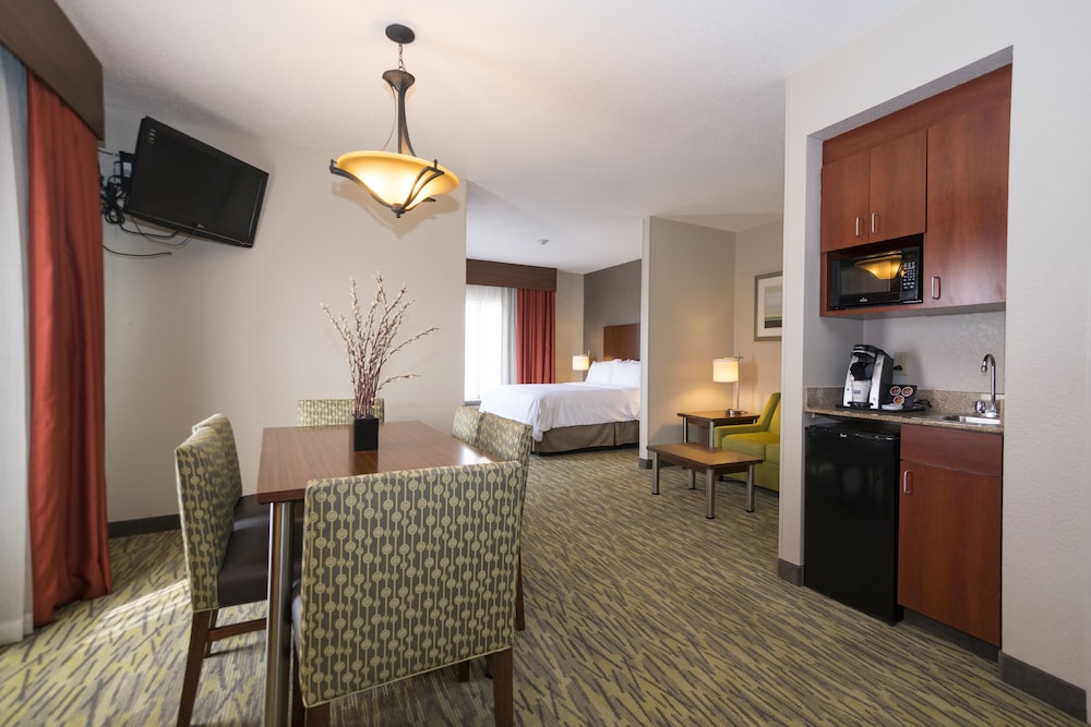 Holiday Inn Express Hotel & Suites Vicksburg 47/74
