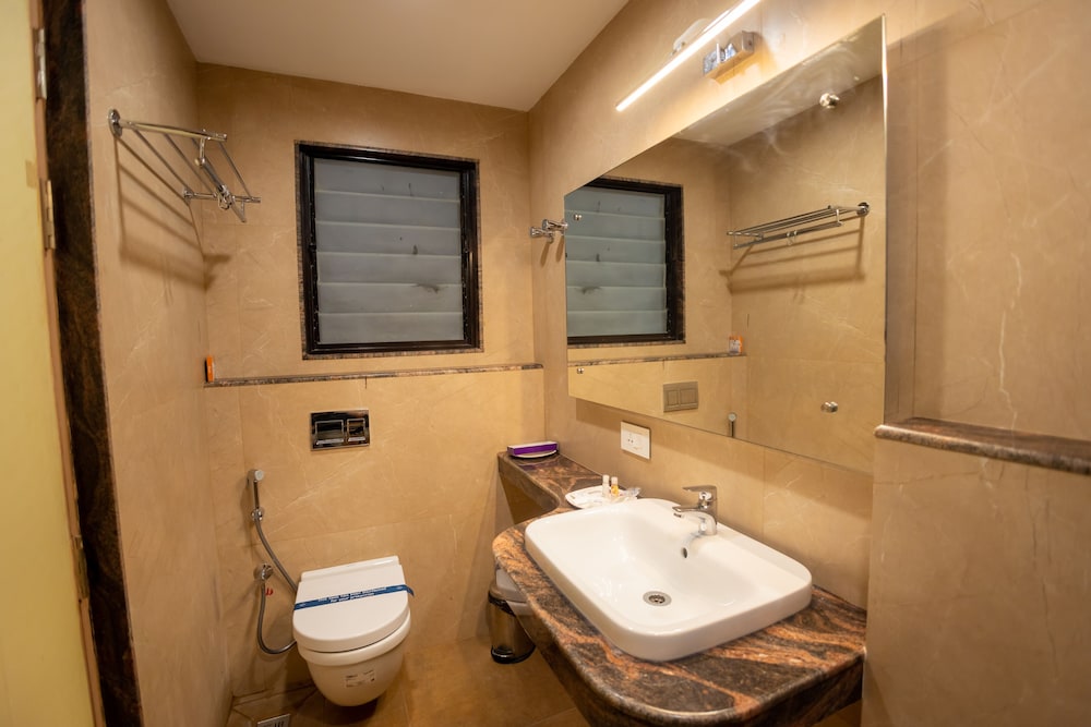 Hotel Grand Sabarees 21/21