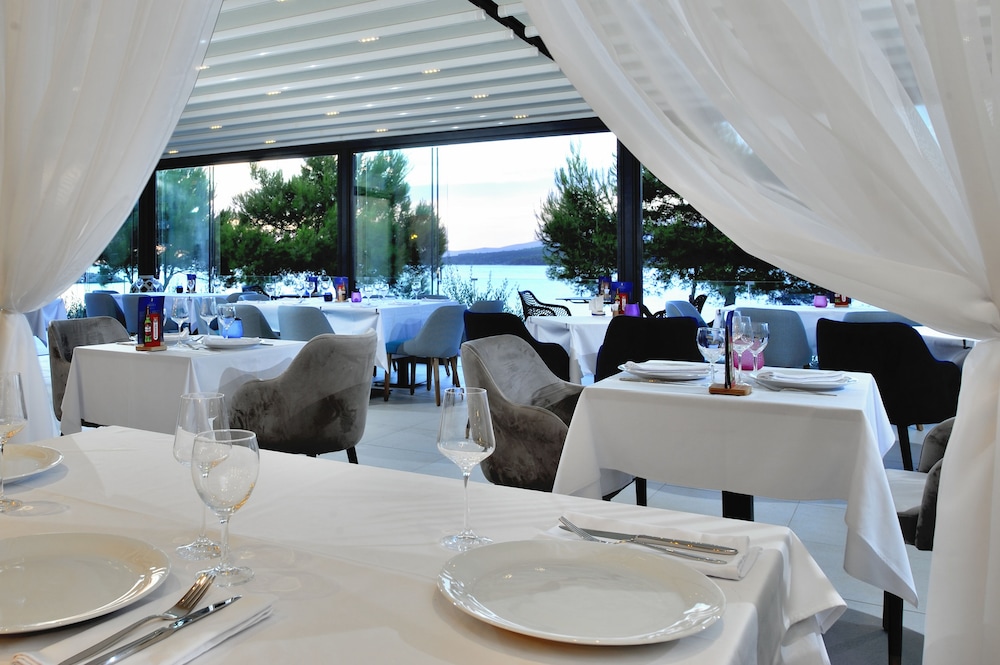 Hotel Antica 35/50