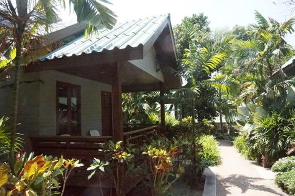 Dream Valley Resort Tonsai Beach 7/72