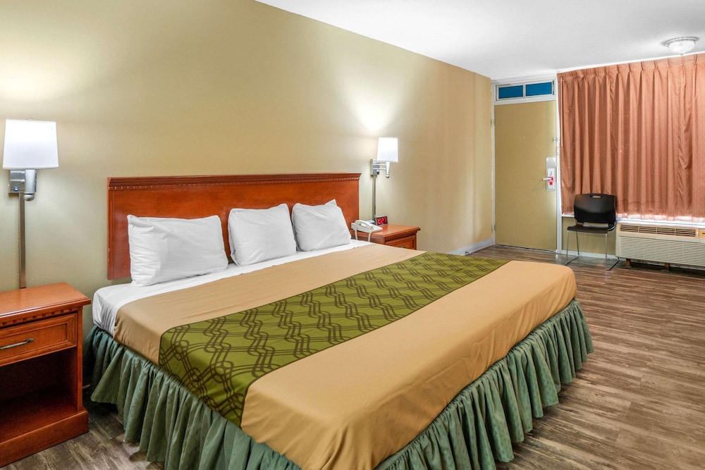 Econo Lodge near Missouri University of Science and Technology 7/20