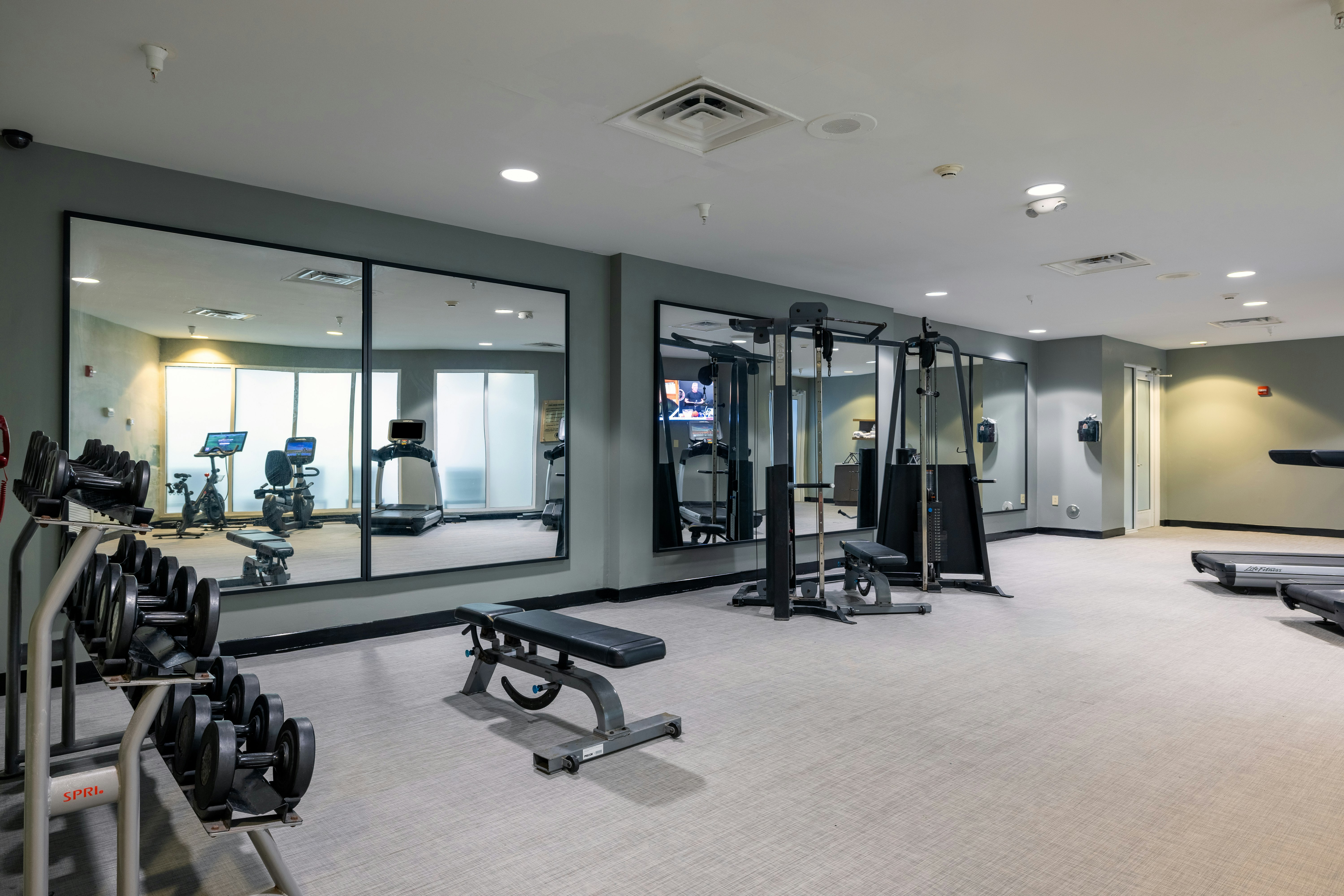 DoubleTree by Hilton Hotel Savannah Airport 32/68