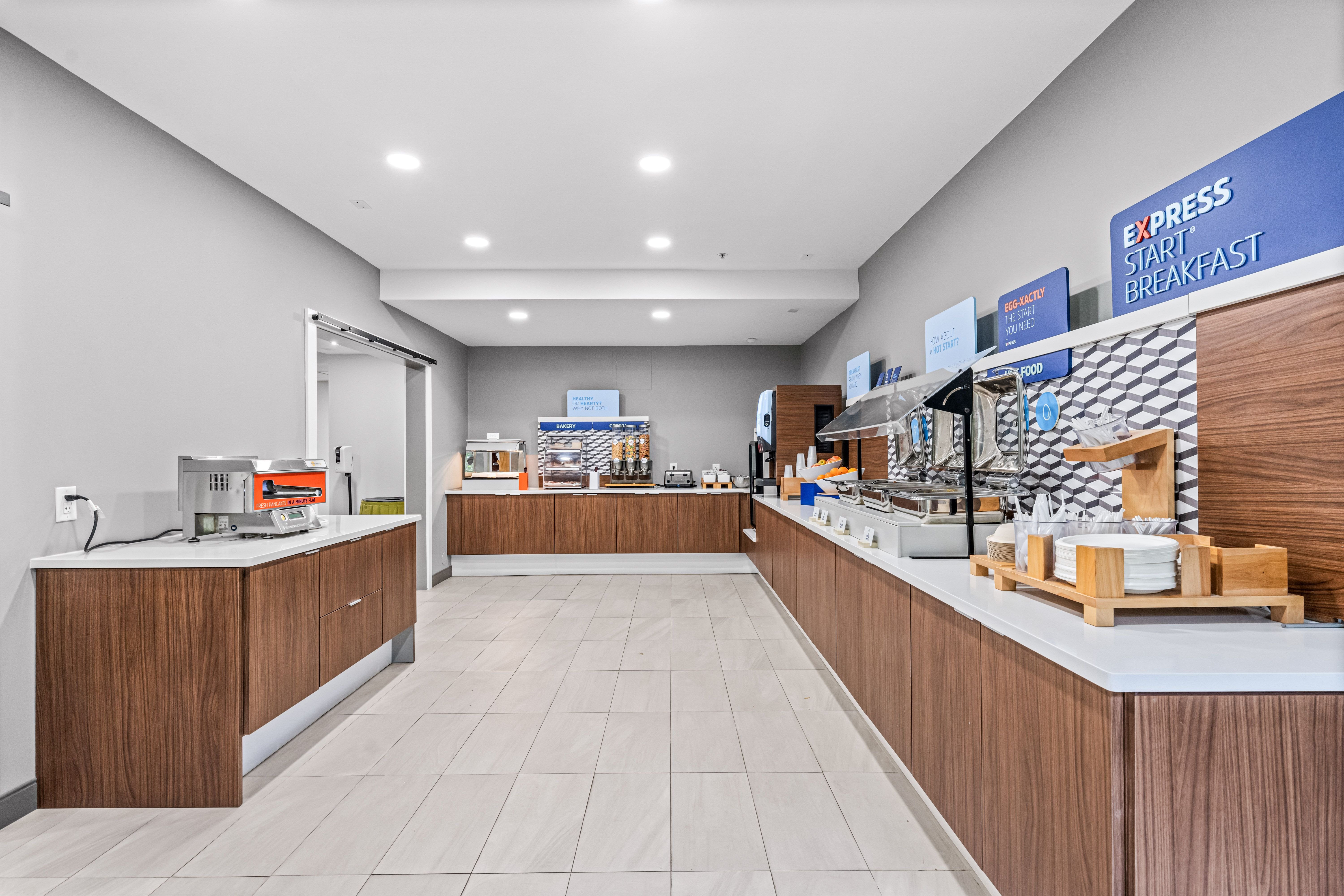 Holiday Inn Express & Suites Carneys Point - Pennsville, an IHG Hotel 5/51