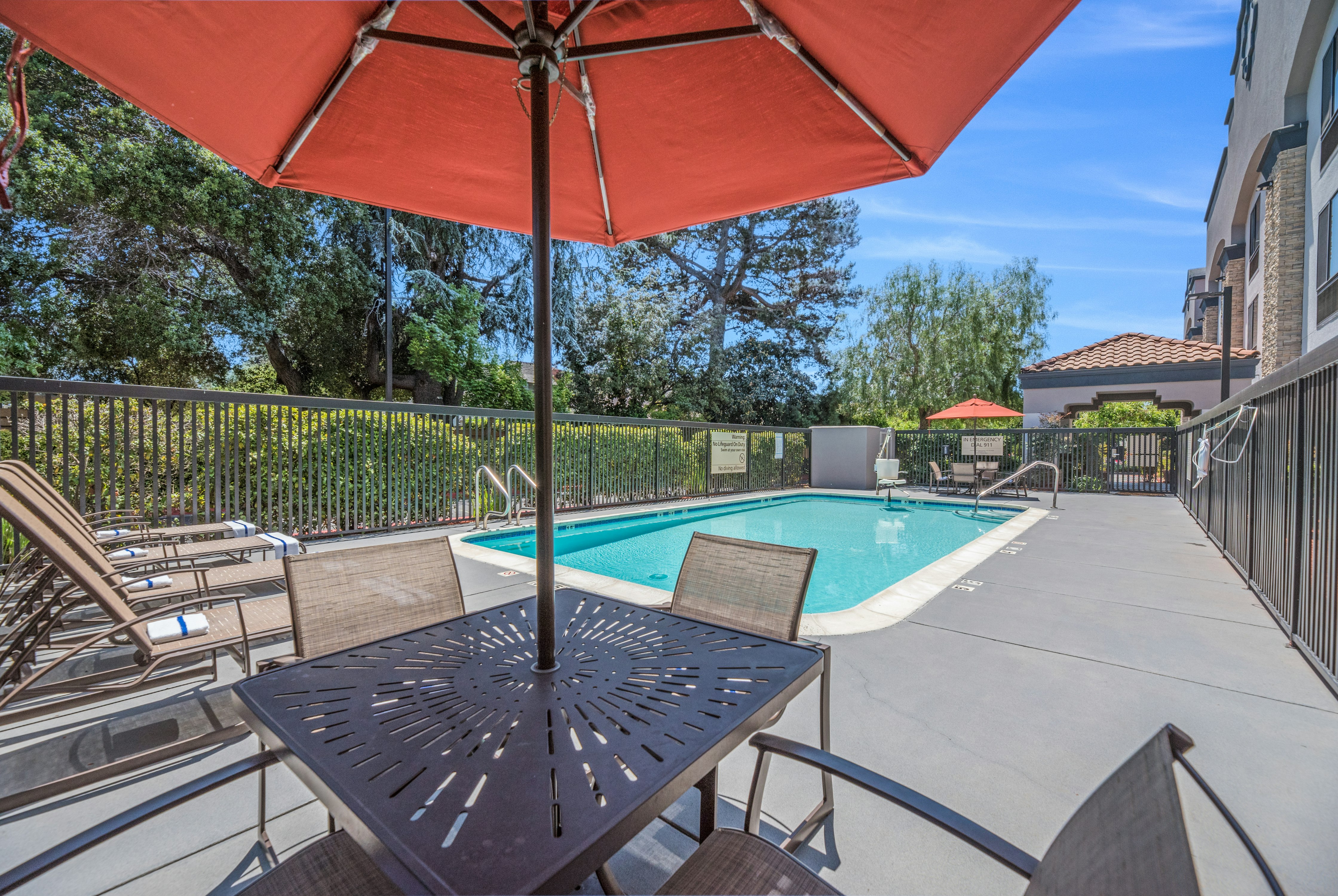 Hampton Inn Oakland Hayward Ca 27/54