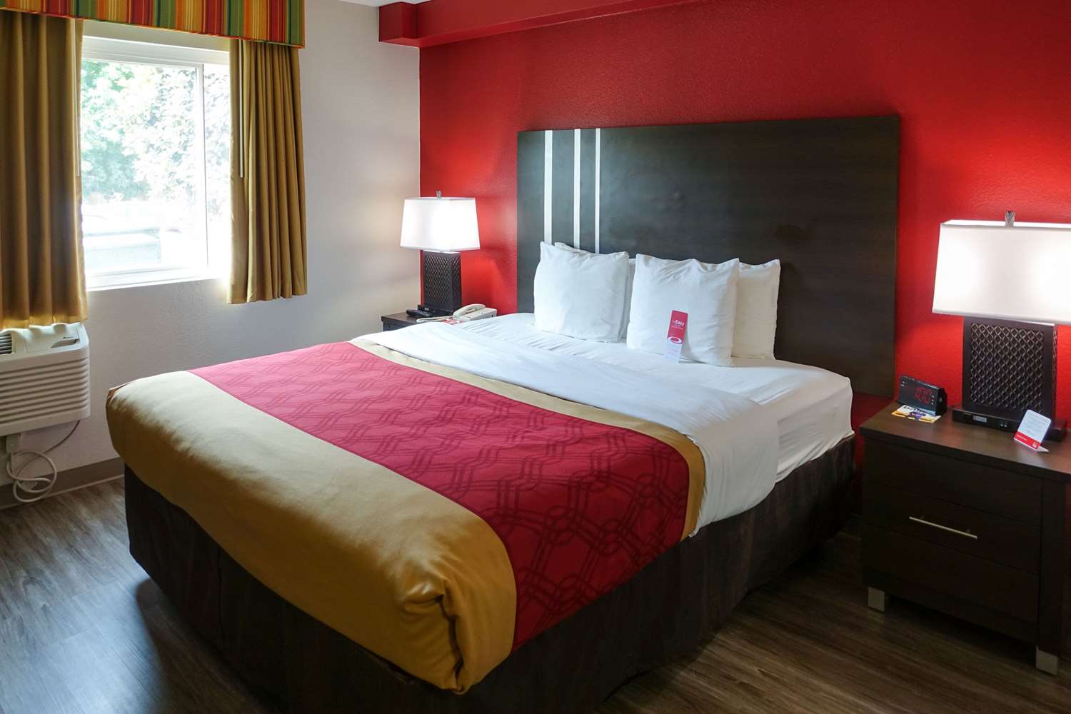 Room, King Bed