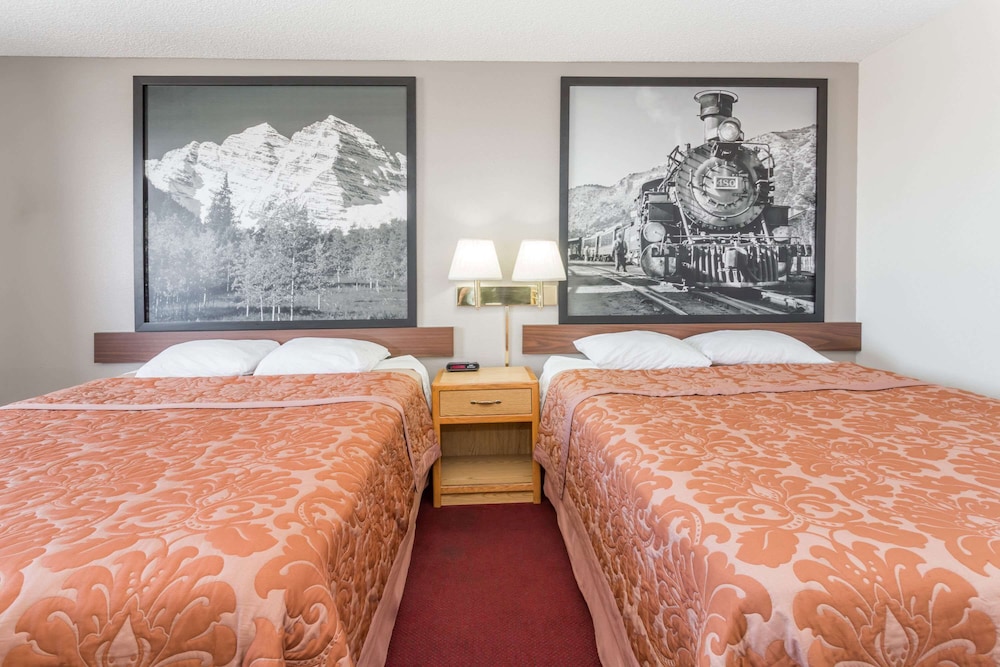 Super 8 by Wyndham Grand Junction Colorado 14/17