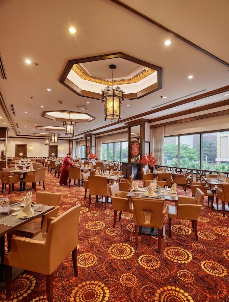 Mardhiyyah Hotel And Suites 40/52